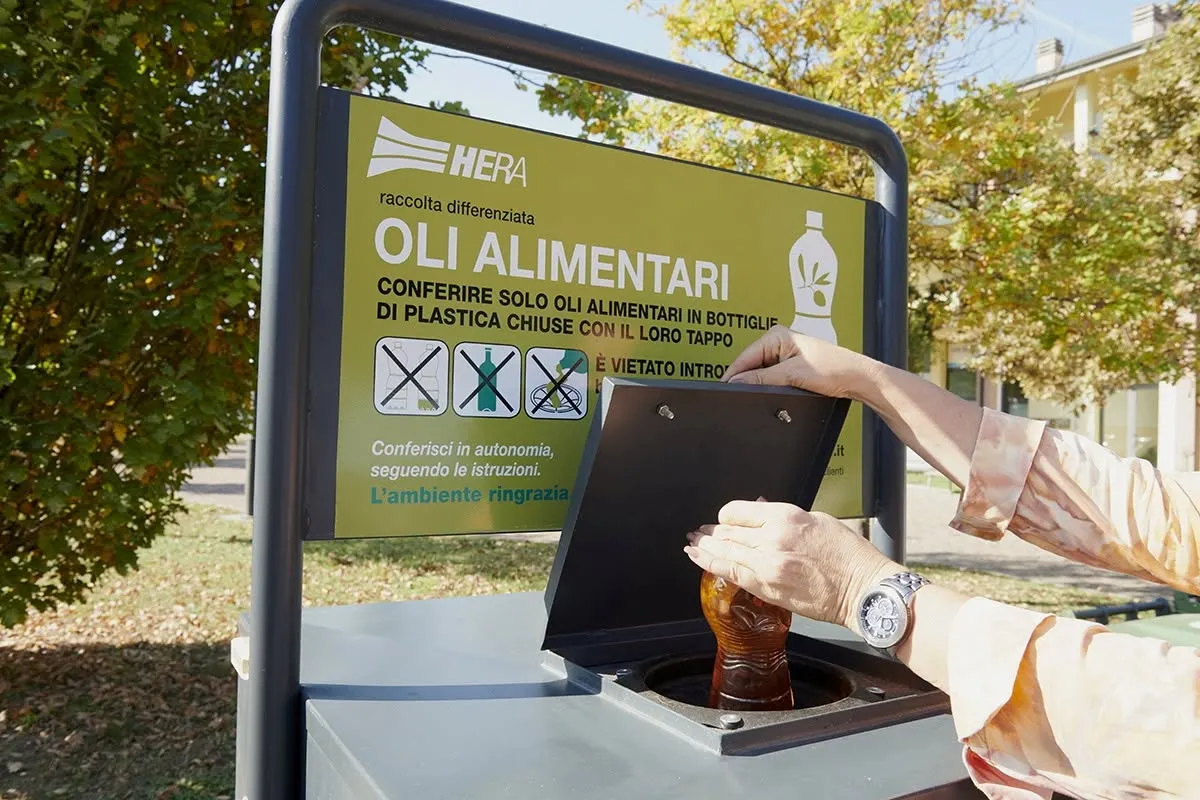 Potenziare la raccolta differenziata di olio, pile e vestiti a Bomporto e Sorbara